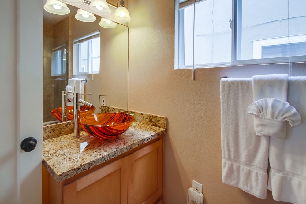 Virtual tour photo 21 of 38 for 2829 Mission Blvd