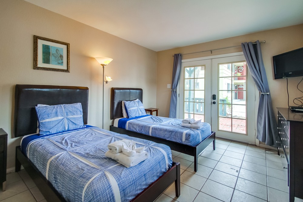 Virtual tour photo 27 of 38 for 2829 Mission Blvd