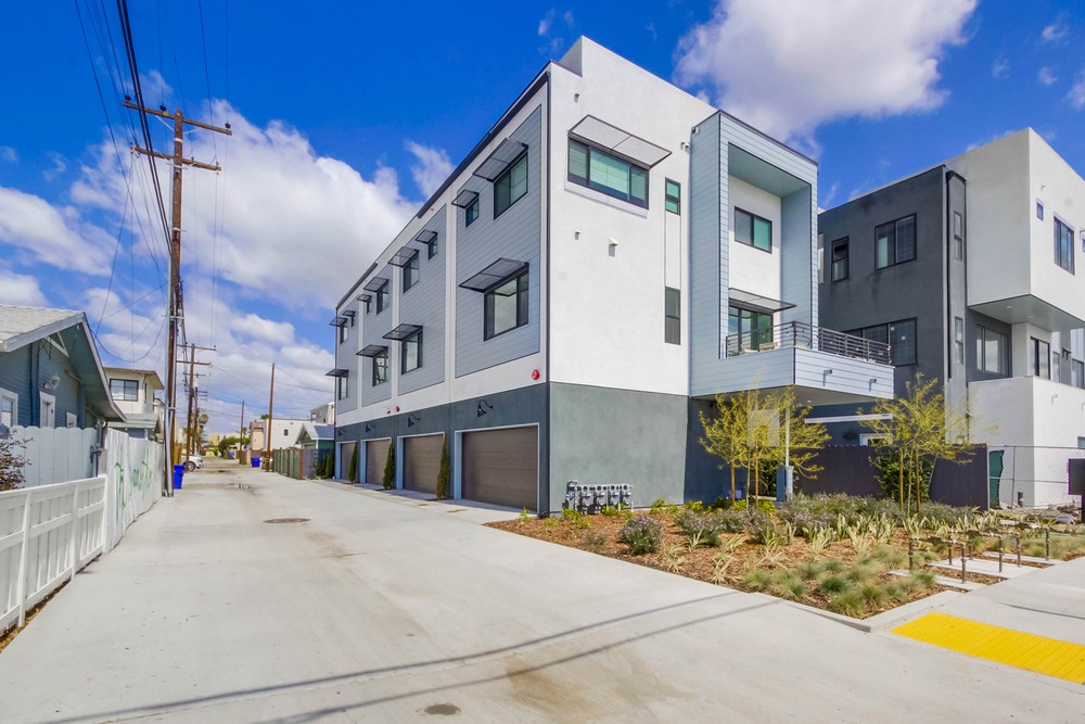 Virtual tour photo 3 of 49 for 2834 Polk Ave