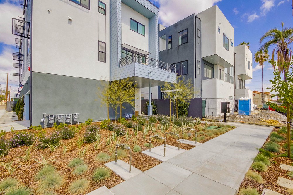 Virtual tour photo 5 of 49 for 2834 Polk Ave