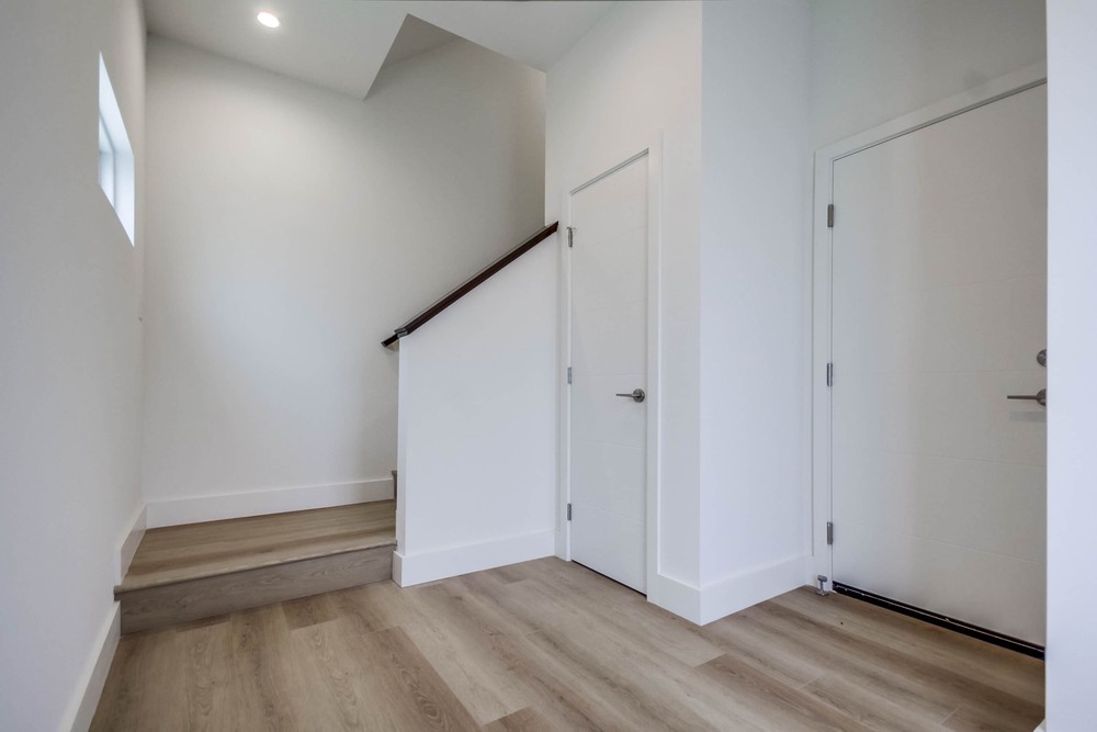 Virtual tour photo 8 of 49 for 2834 Polk Ave