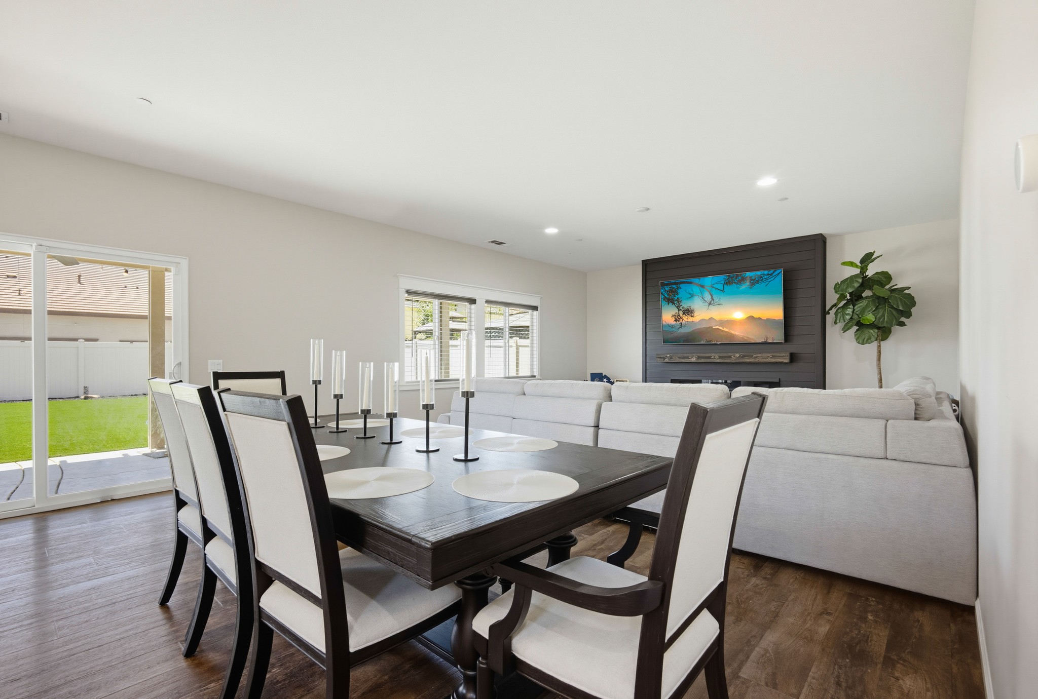 Virtual tour photo 8 of 53 for 28347 Merced Ranch Ct