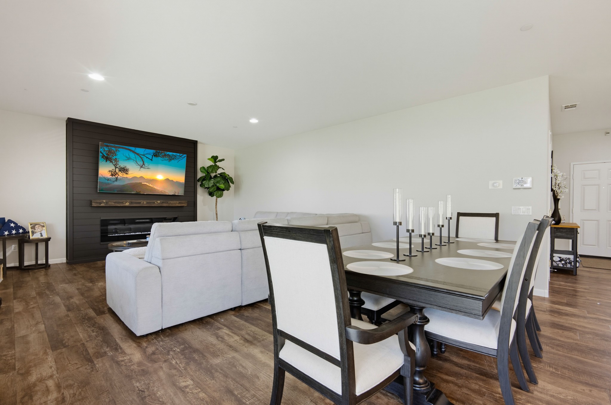 Virtual tour photo 9 of 53 for 28347 Merced Ranch Ct