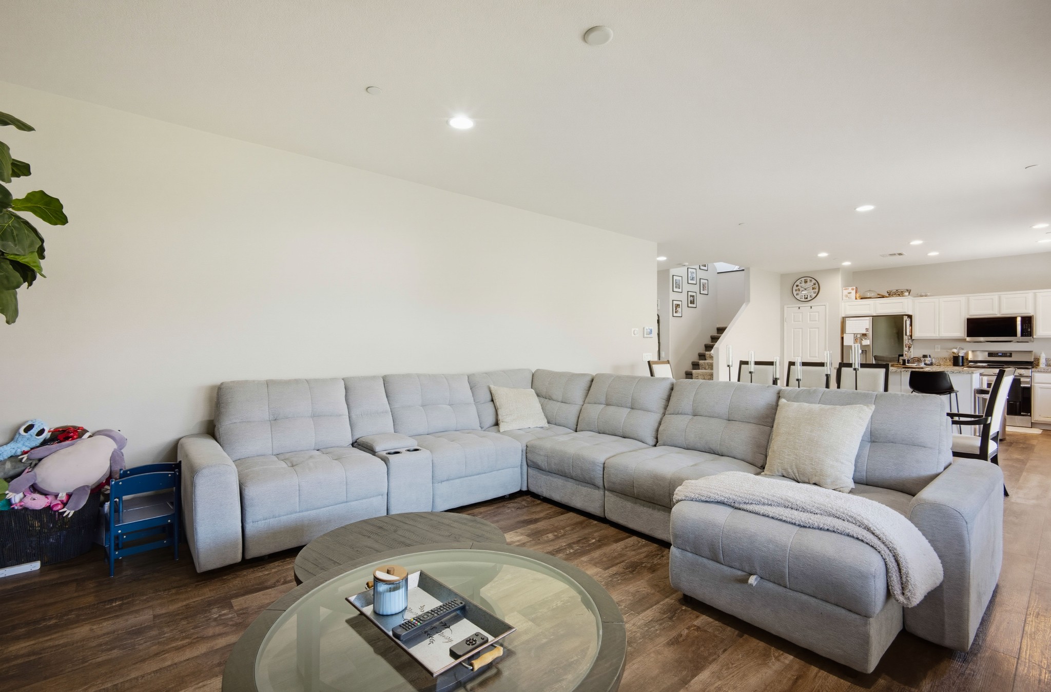 Virtual tour photo 11 of 53 for 28347 Merced Ranch Ct