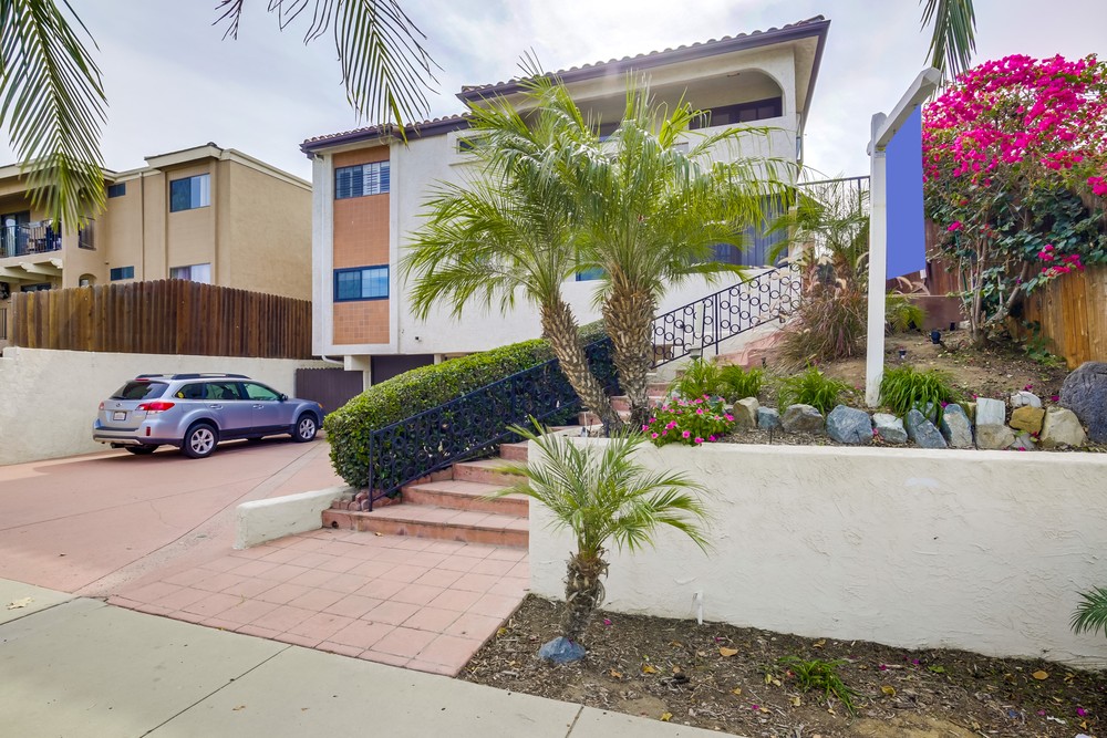 Virtual tour photo 3 of 37 for 2835 C St #6
