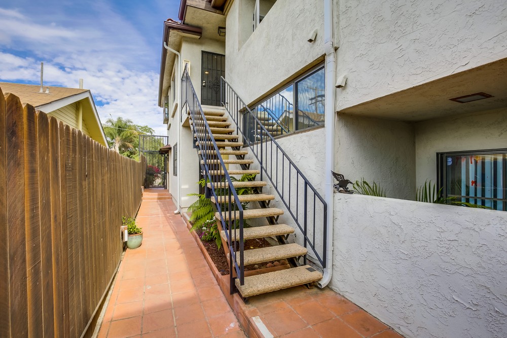 Virtual tour photo 6 of 37 for 2835 C St #6