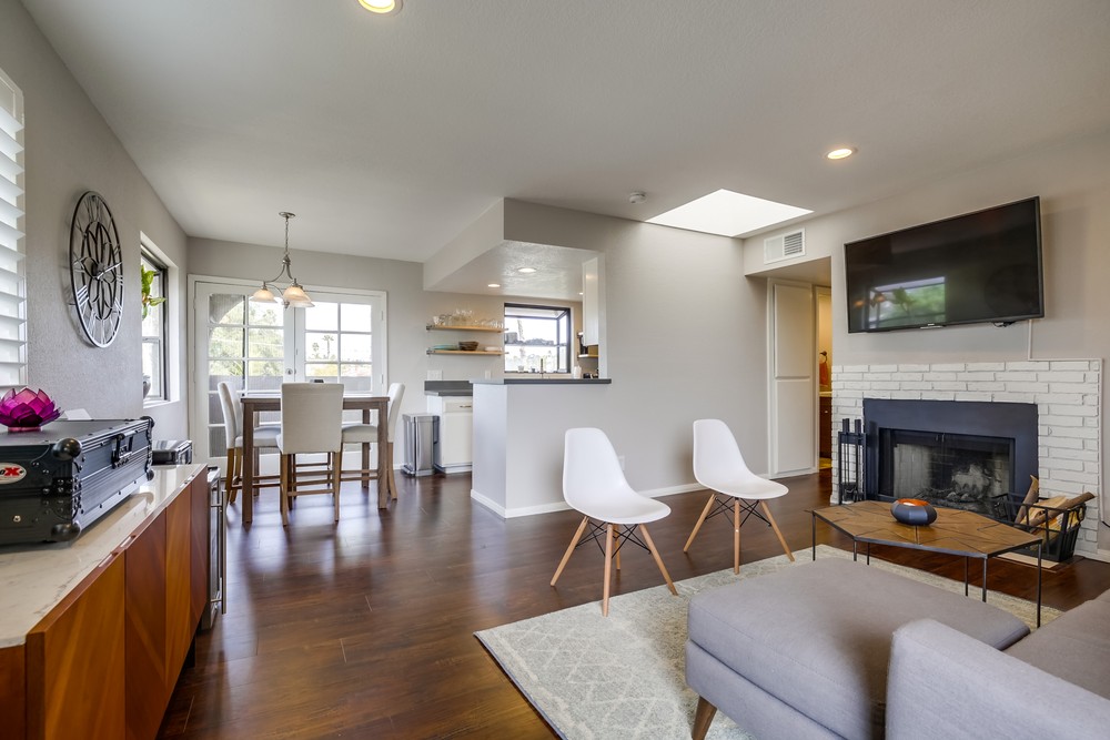 Virtual tour photo 8 of 37 for 2835 C St #6