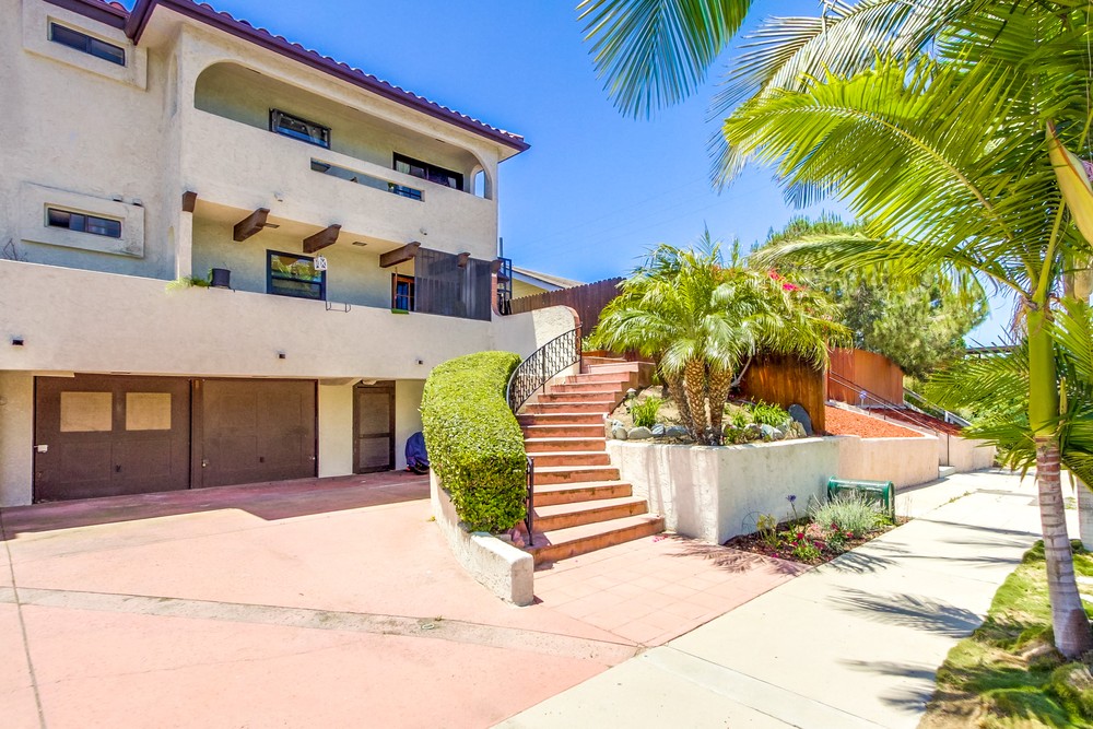 Virtual tour photo 5 of 44 for 2835 C St UNIT 9