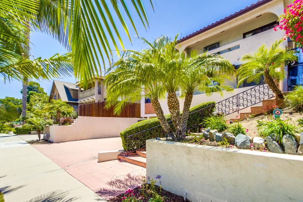 Virtual tour photo 7 of 44 for 2835 C St UNIT 9