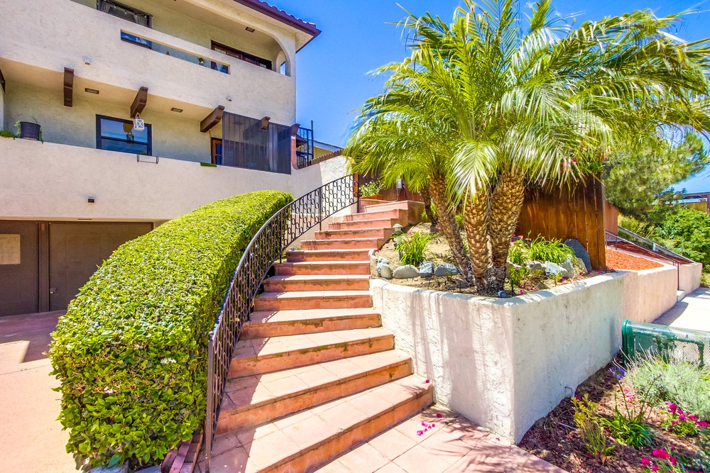 Virtual tour photo 8 of 44 for 2835 C St UNIT 9