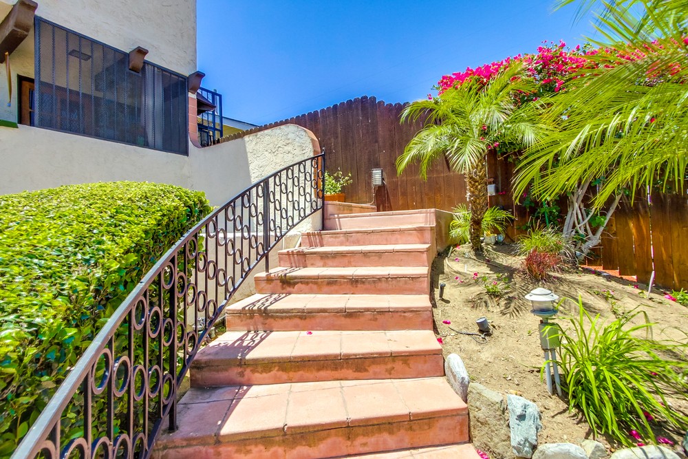 Virtual tour photo 9 of 44 for 2835 C St UNIT 9