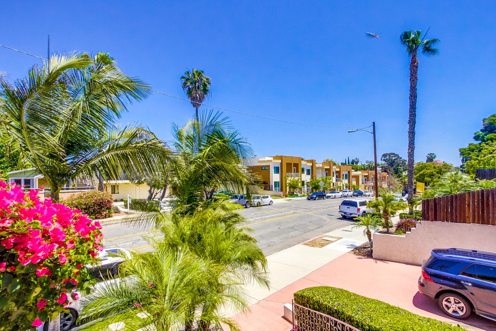 Virtual tour photo 11 of 44 for 2835 C St UNIT 9