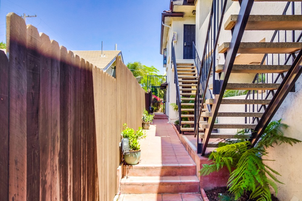 Virtual tour photo 13 of 44 for 2835 C St UNIT 9