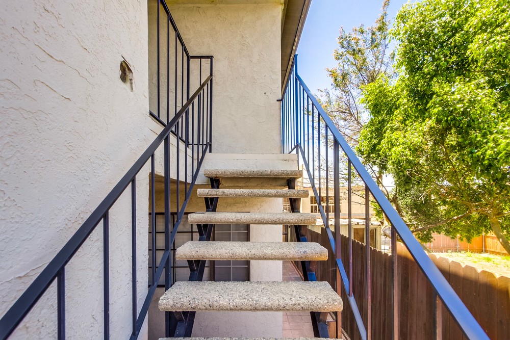 Virtual tour photo 15 of 44 for 2835 C St UNIT 9