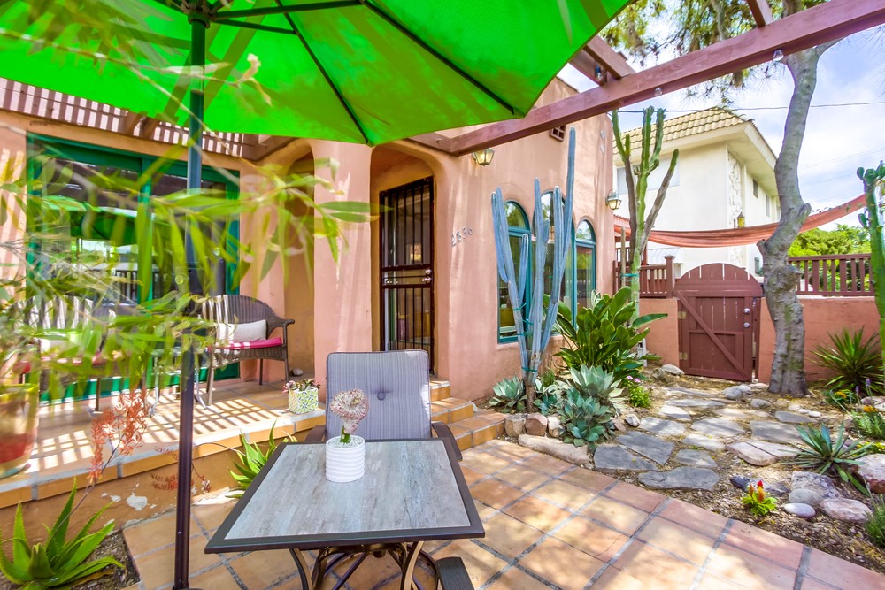Virtual tour photo 7 of 44 for 2836 Lincoln Ave