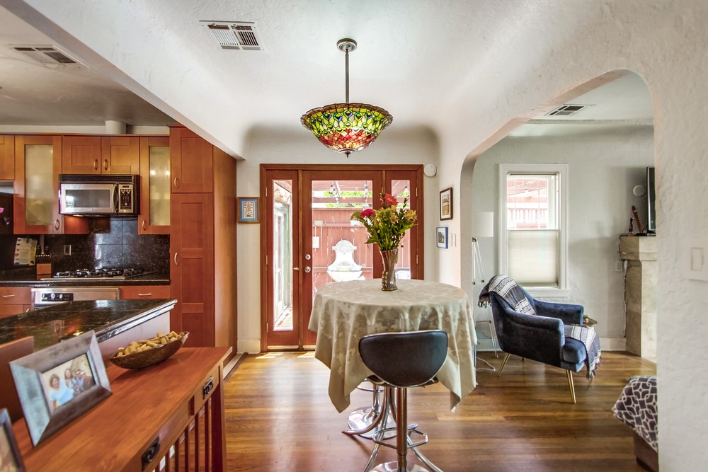 Virtual tour photo 20 of 44 for 2836 Lincoln Ave