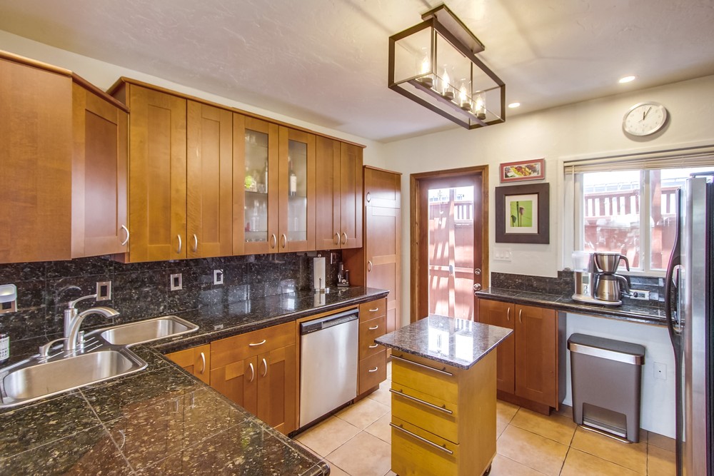 Virtual tour photo 23 of 44 for 2836 Lincoln Ave