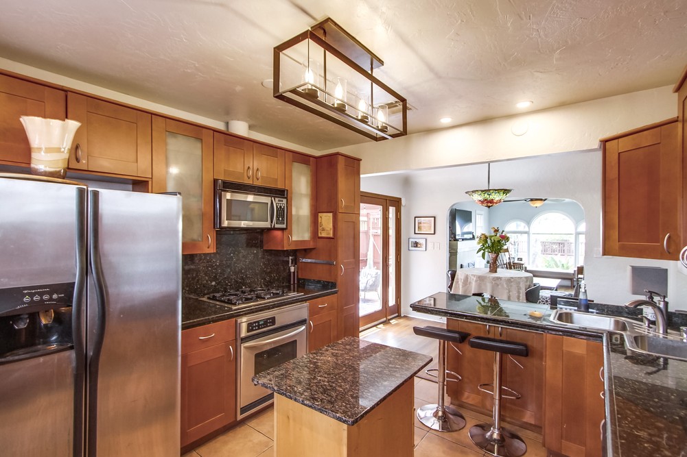 Virtual tour photo 24 of 44 for 2836 Lincoln Ave