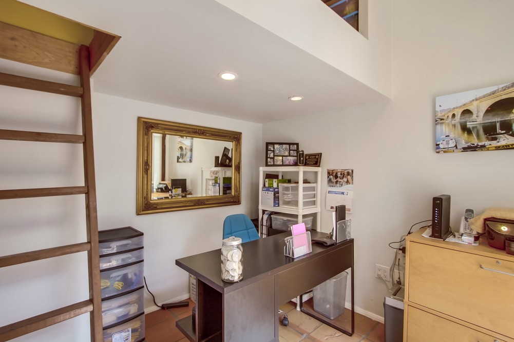 Virtual tour photo 36 of 44 for 2836 Lincoln Ave