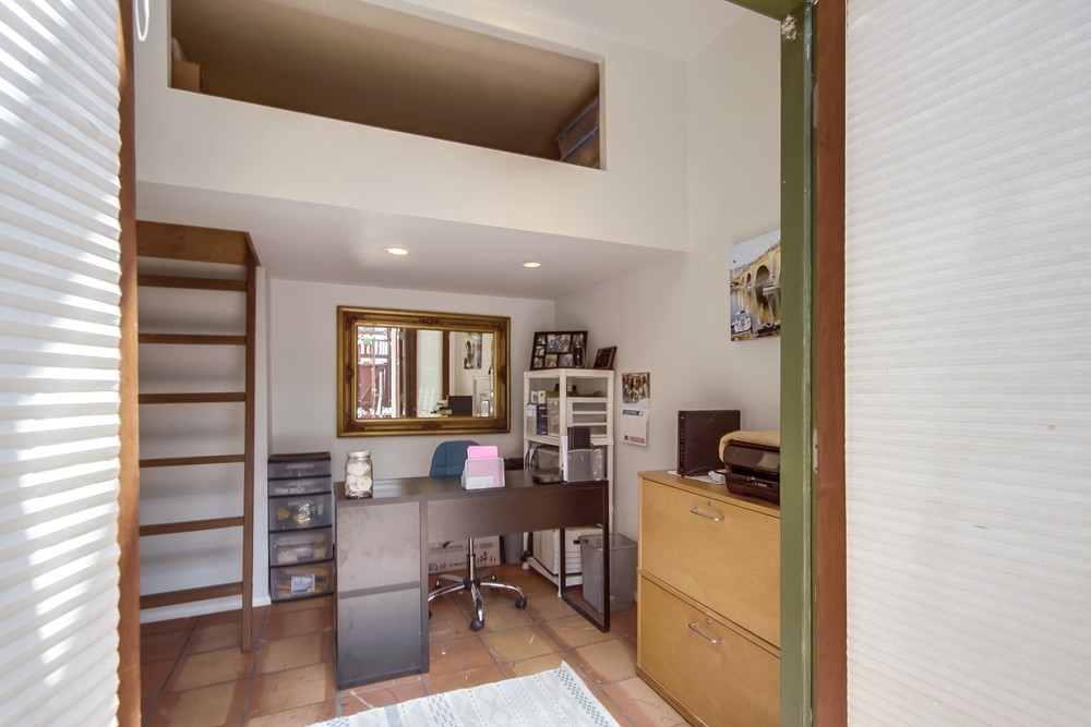 Virtual tour photo 37 of 44 for 2836 Lincoln Ave