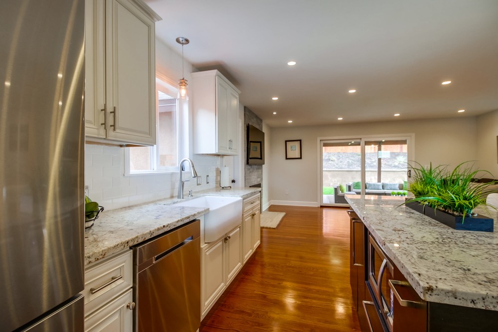 Virtual tour photo 21 of 52 for 2836 Rockne St