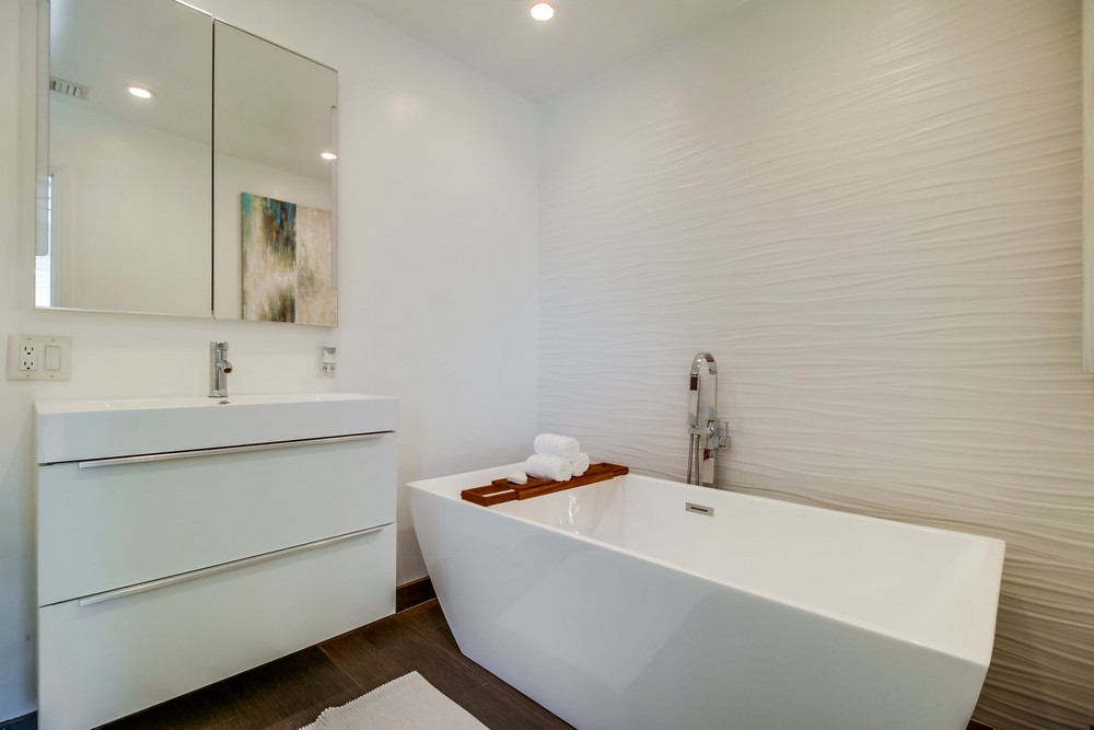 Virtual tour photo 28 of 52 for 2836 Rockne St