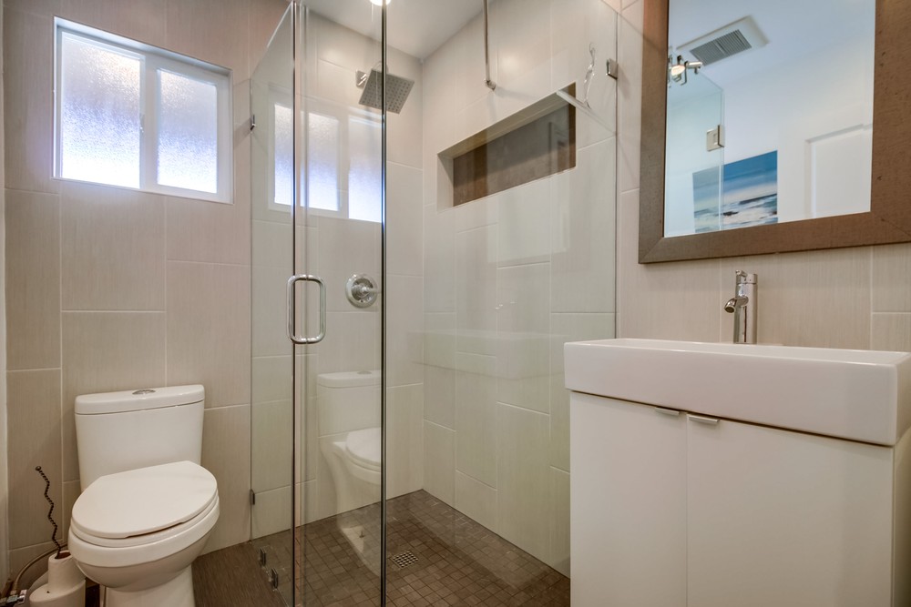 Virtual tour photo 39 of 52 for 2836 Rockne St