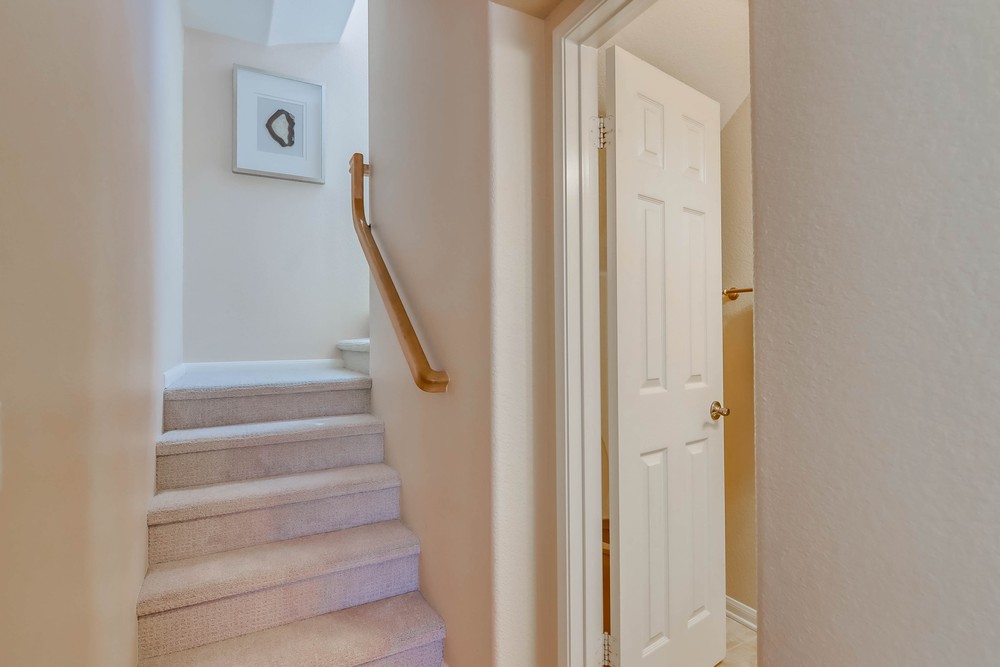 Virtual tour photo 24 of 48 for 2836 Villas Way
