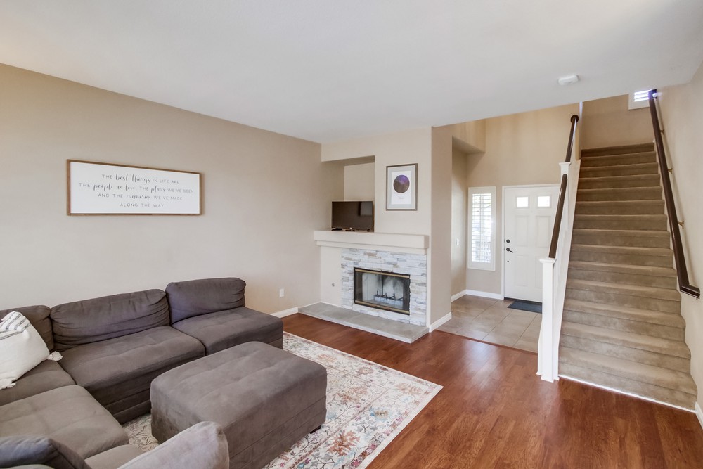 Virtual tour photo 8 of 46 for 2837 W Canyon Ave.