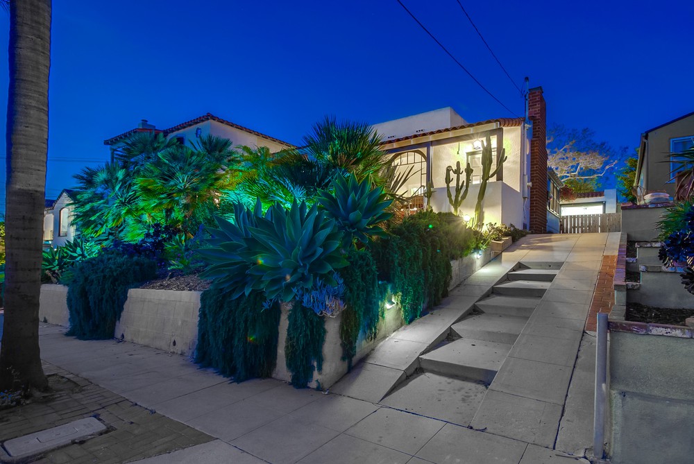 Virtual tour photo 1 of 115 for 2839 State St