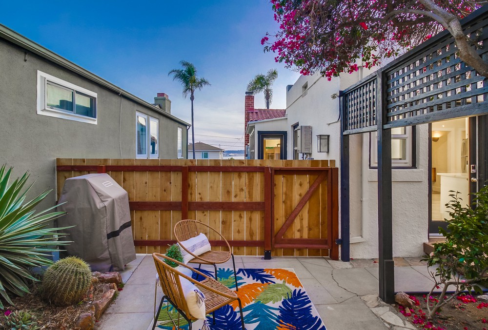 Virtual tour photo 11 of 115 for 2839 State St