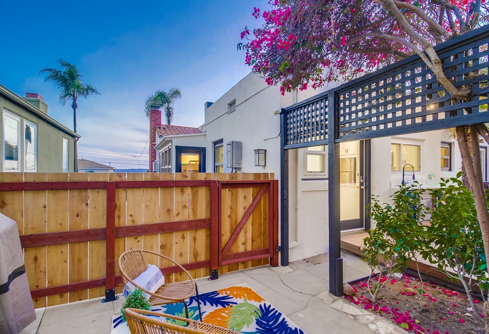 Virtual tour photo 12 of 115 for 2839 State St