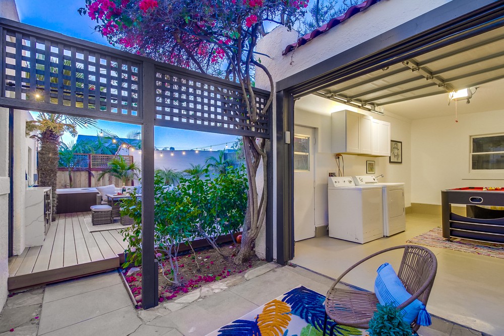 Virtual tour photo 13 of 115 for 2839 State St