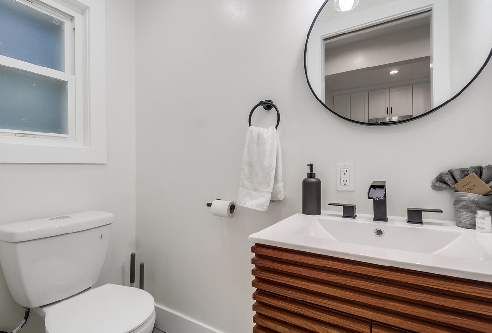 Virtual tour photo 83 of 115 for 2839 State St