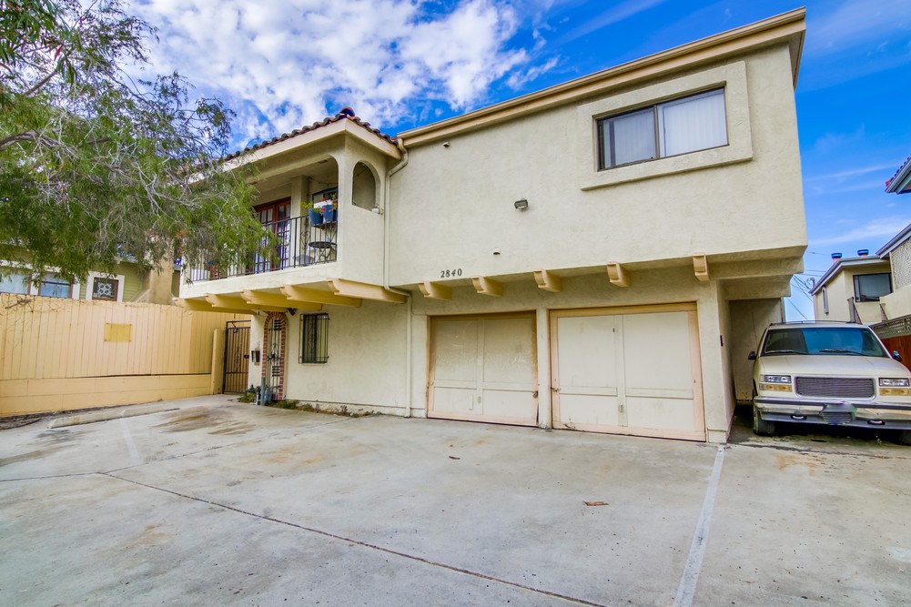 Virtual tour photo 3 of 29 for 2840 C St #4