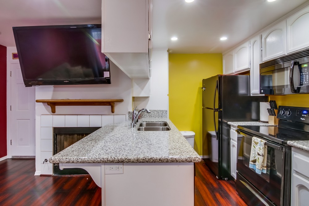 Virtual tour photo 20 of 29 for 2840 C St #4