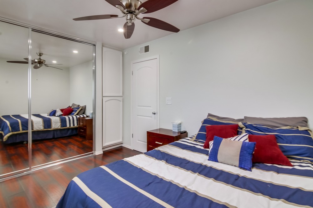 Virtual tour photo 27 of 29 for 2840 C St #4