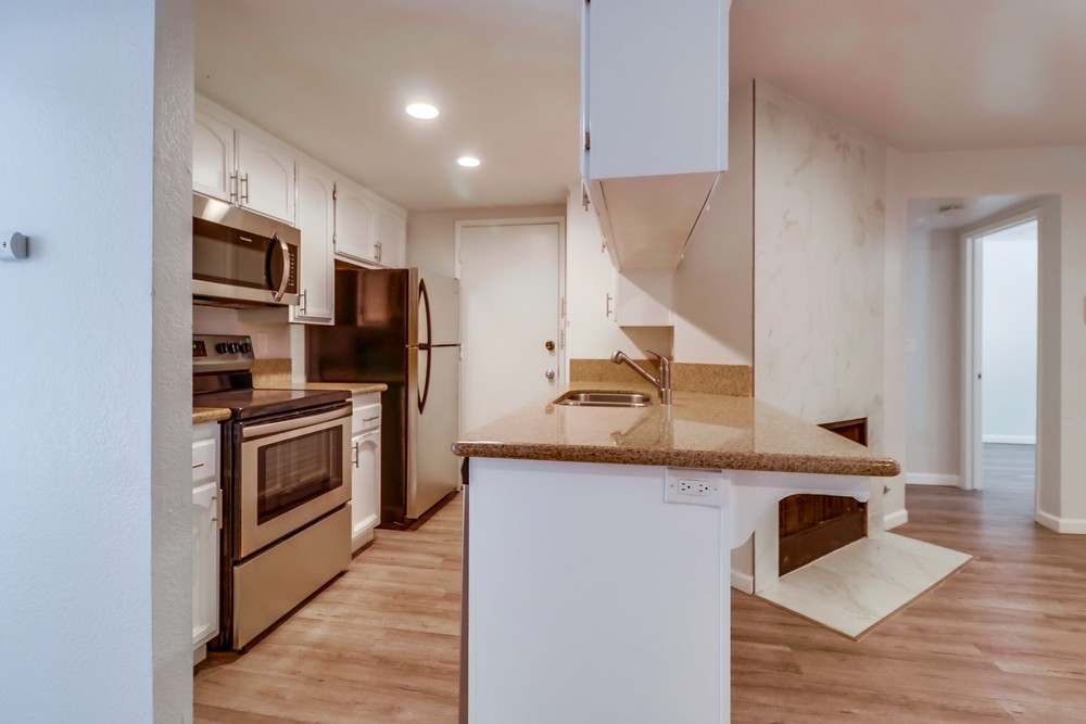 Virtual tour photo 16 of 34 for 2840 C St UNIT 1
