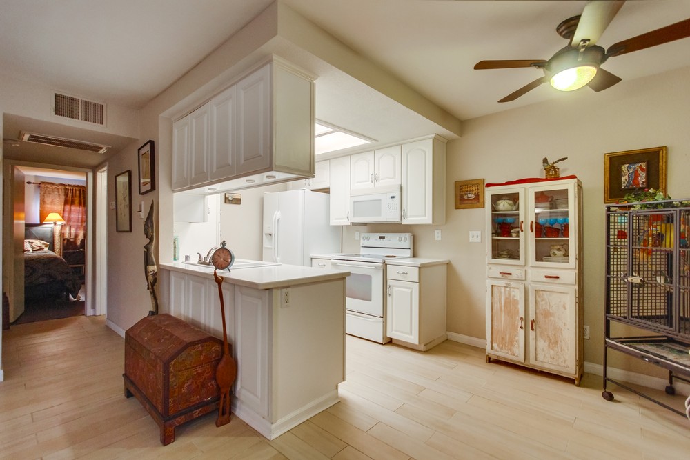 Virtual tour photo 16 of 28 for 2840 C St Unit 3