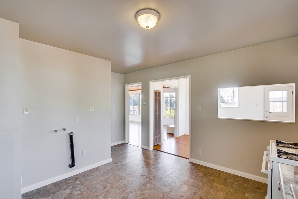 Virtual tour photo 26 of 56 for 2840 Nye Street