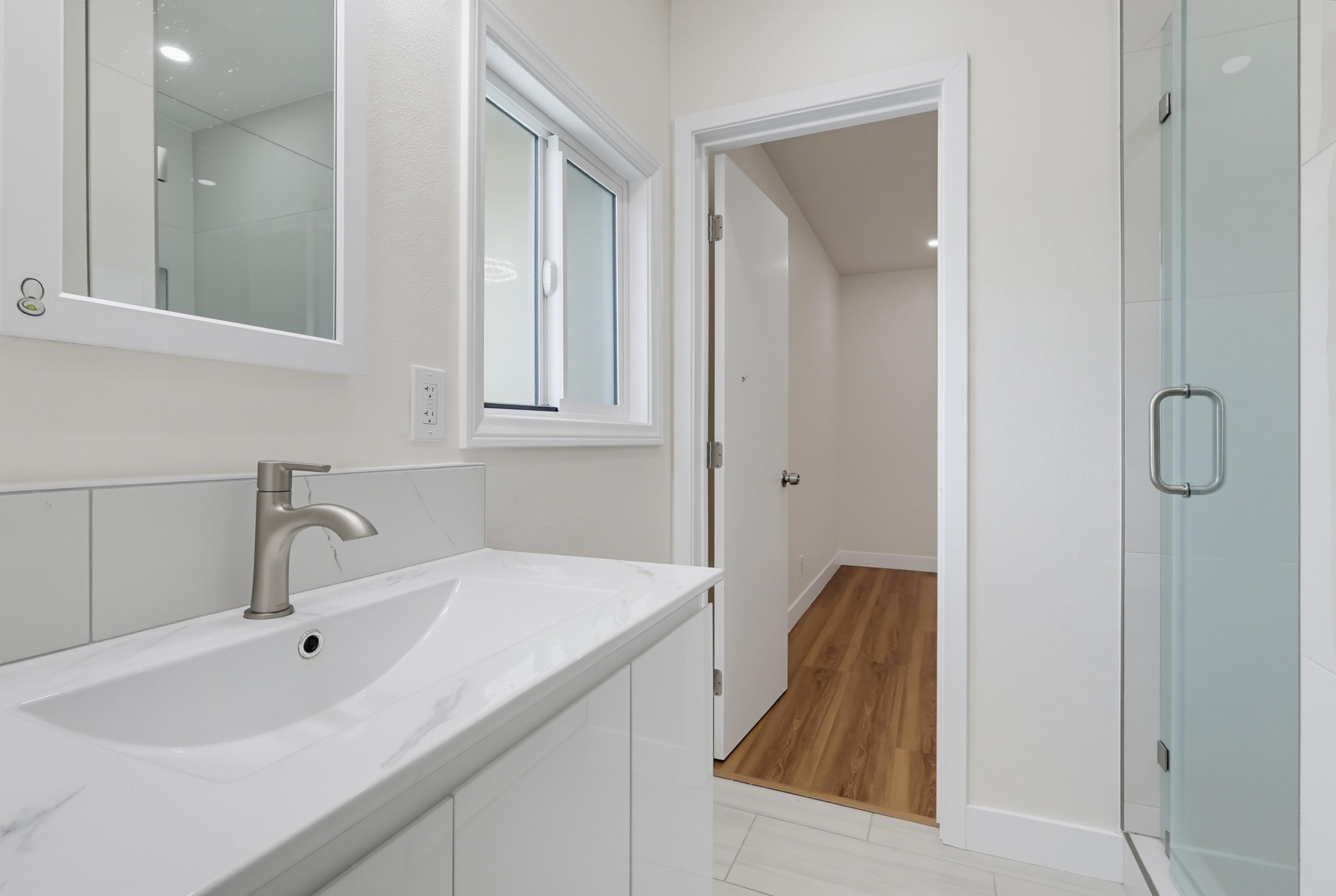 Virtual tour photo 30 of 77 for 2841 E 69th St