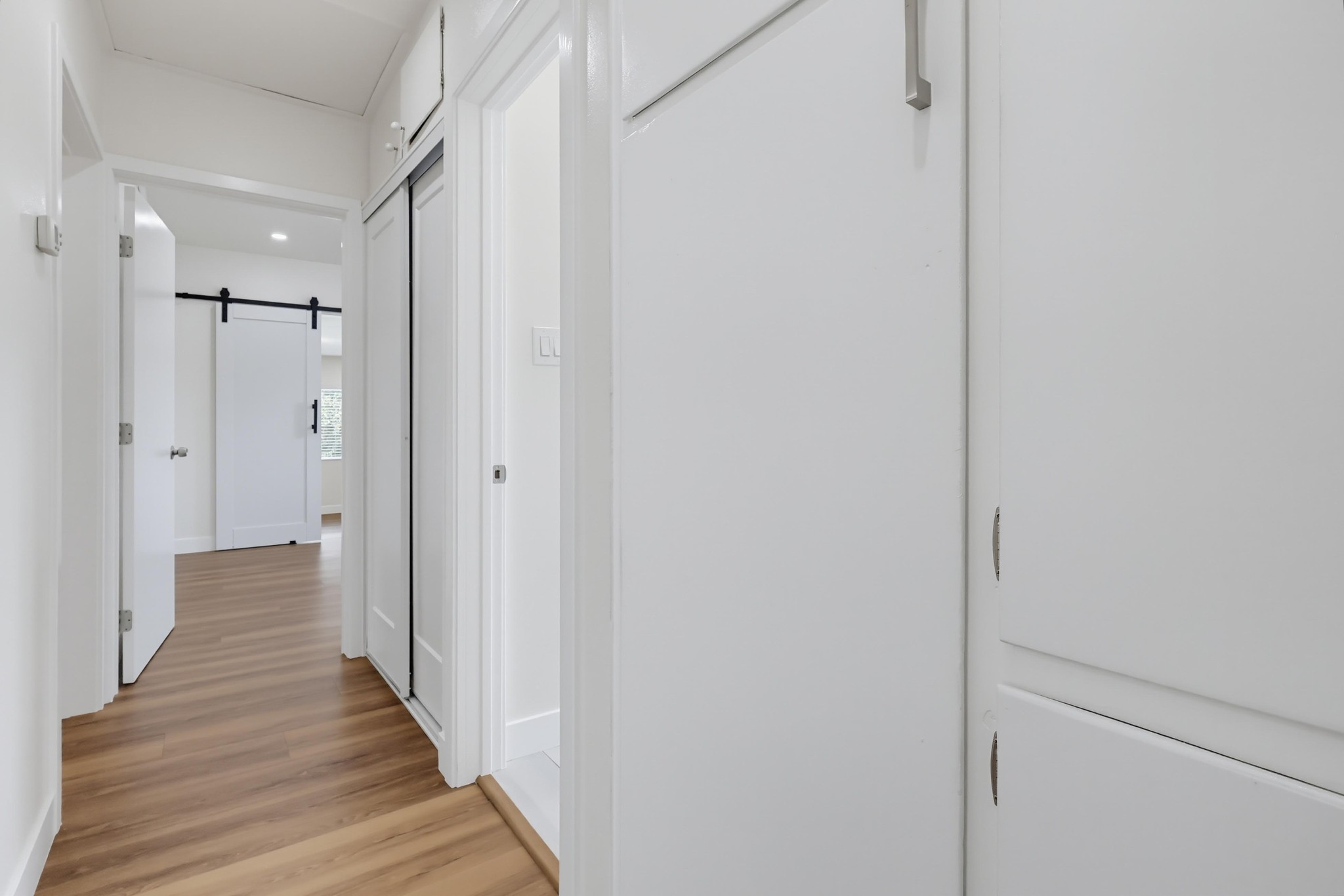 Virtual tour photo 39 of 77 for 2841 E 69th St