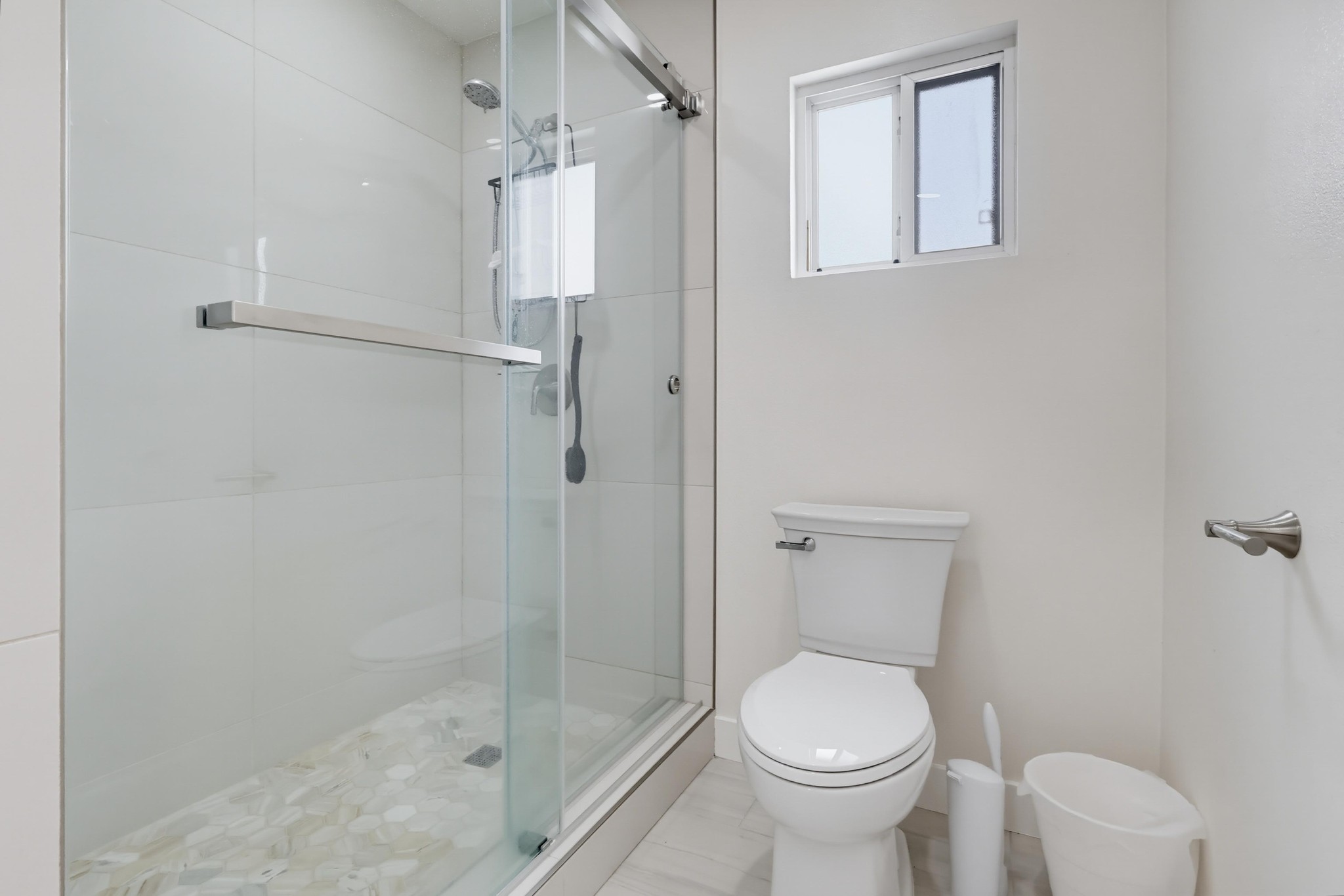 Virtual tour photo 66 of 77 for 2841 E 69th St