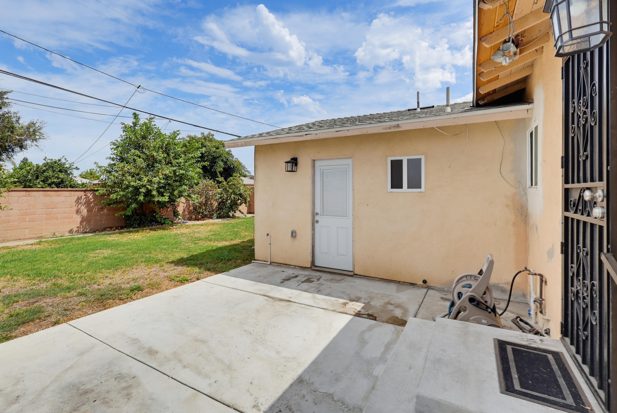 Virtual tour photo 67 of 77 for 2841 E 69th St