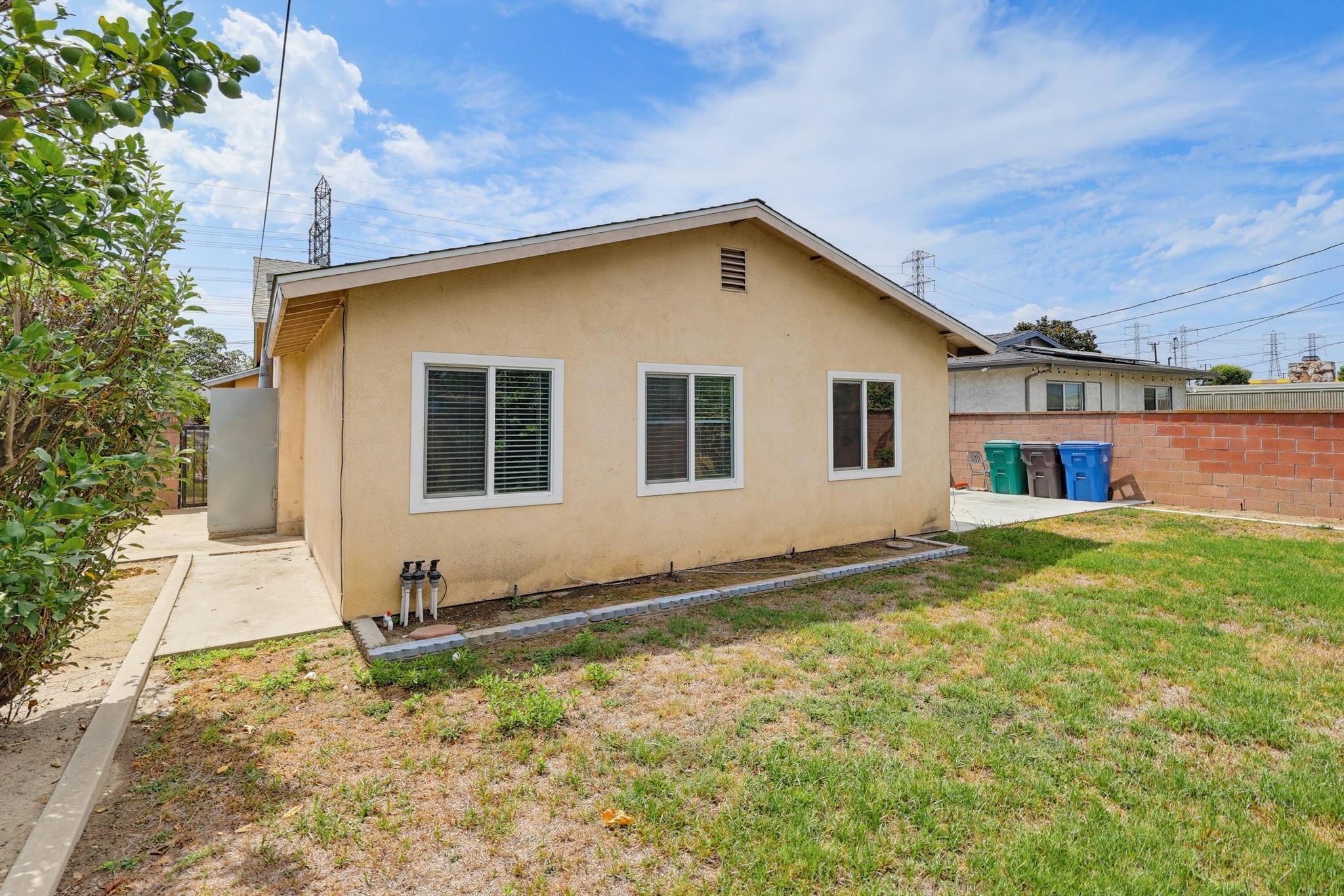 Virtual tour photo 72 of 77 for 2841 E 69th St