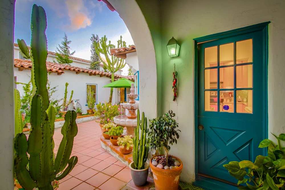 Virtual tour photo 5 of 54 for 2842 Dove St