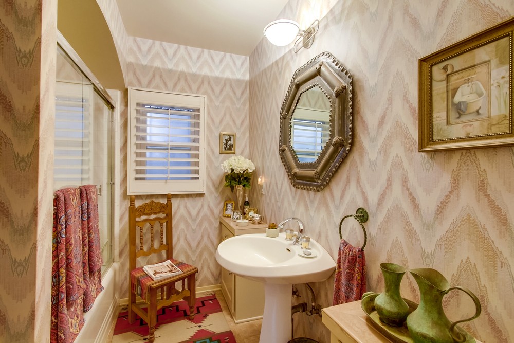 Virtual tour photo 25 of 54 for 2842 Dove St