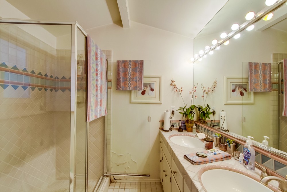 Virtual tour photo 29 of 54 for 2842 Dove St