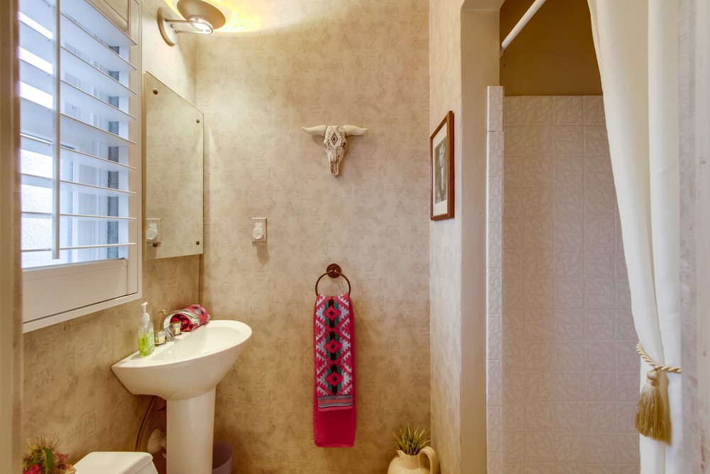 Virtual tour photo 33 of 54 for 2842 Dove St