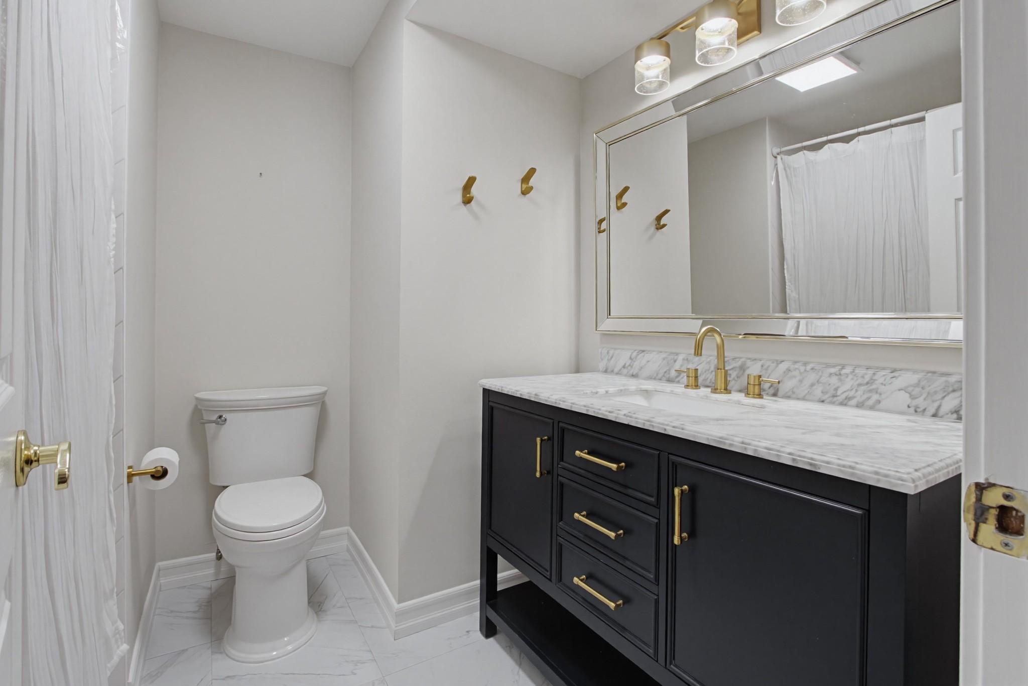 Virtual tour photo 26 of 55 for 2842 Luciernaga St
